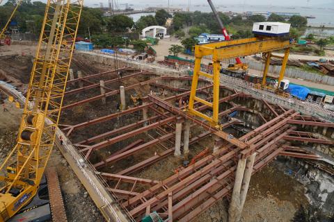 Launching shaft and Cut & Cover Excavation with temporary supports erection in progress (1)