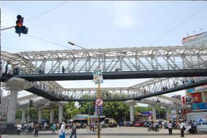 Bandra-West-Skywalk-(29)