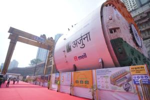 एससीएलआर- टप्पा-२ आणि मेट्रो मार्ग- २ब, चेंबूर मेट्रो स्थानकाचे लोकार्पण तसेच टीबीटीटी प्रकल्पाच्या अर्जुना टीबीएम चा शुभारंभ व बीकेसी कनेक्टरचे नामकरण