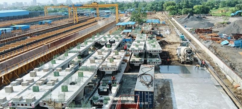 माणगाव कास्टिंग यार्ड येथे पियर कॅप कास्टिंगचे काम माणगाव कास्टिंग यार्ड येथे पियर कॅप कास्टिंगचे काम